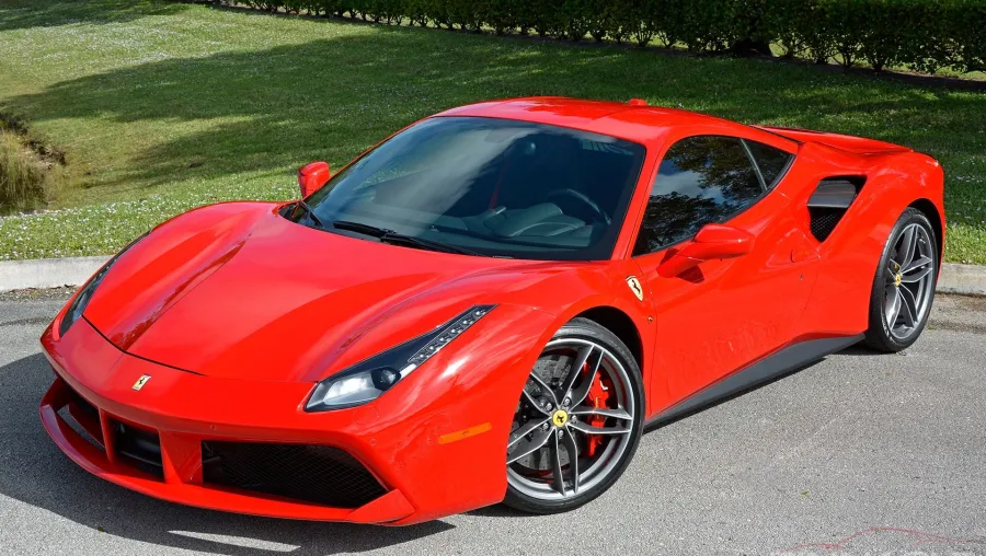 Ferrari rojo 2018