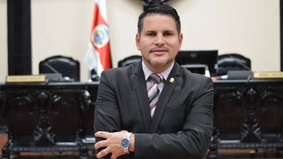 fabricio alvarado en la asamblea legislativa