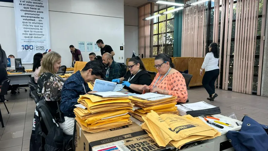 tse revisando papeletas